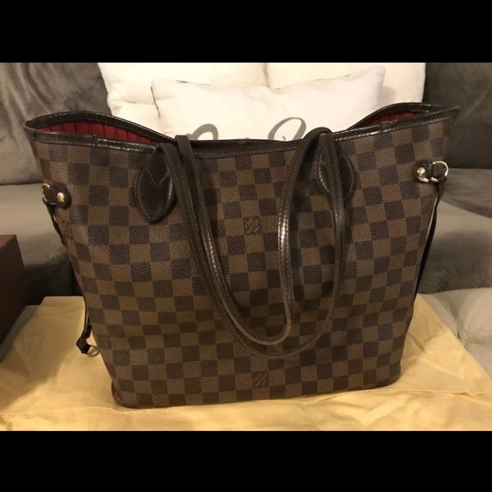 SOLD Louis Vuitton MM Neverful